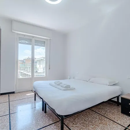 Guesthost - Brigh X5 In Riviera Ligure Lägenhet